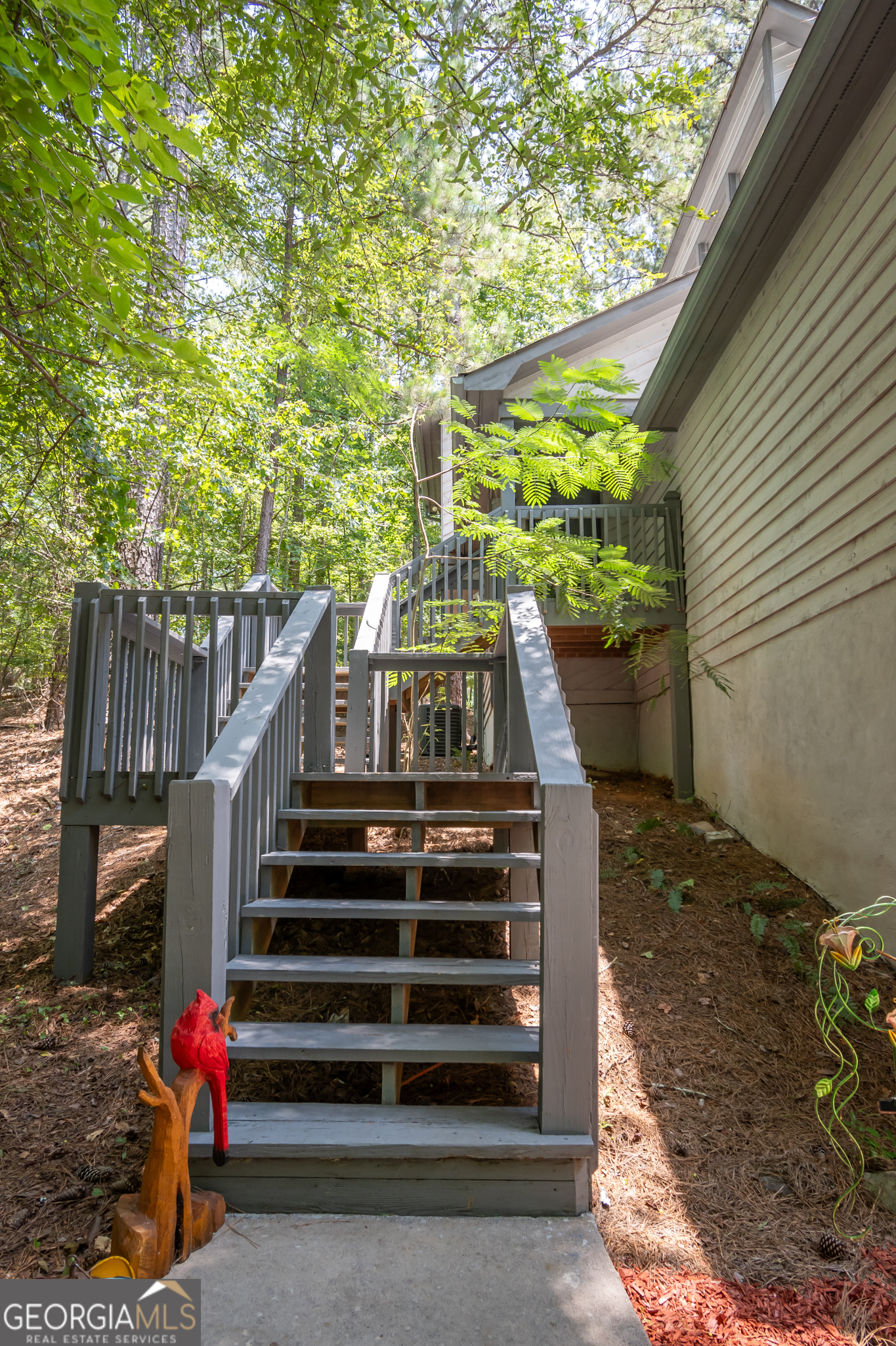 102 Chickadee CT