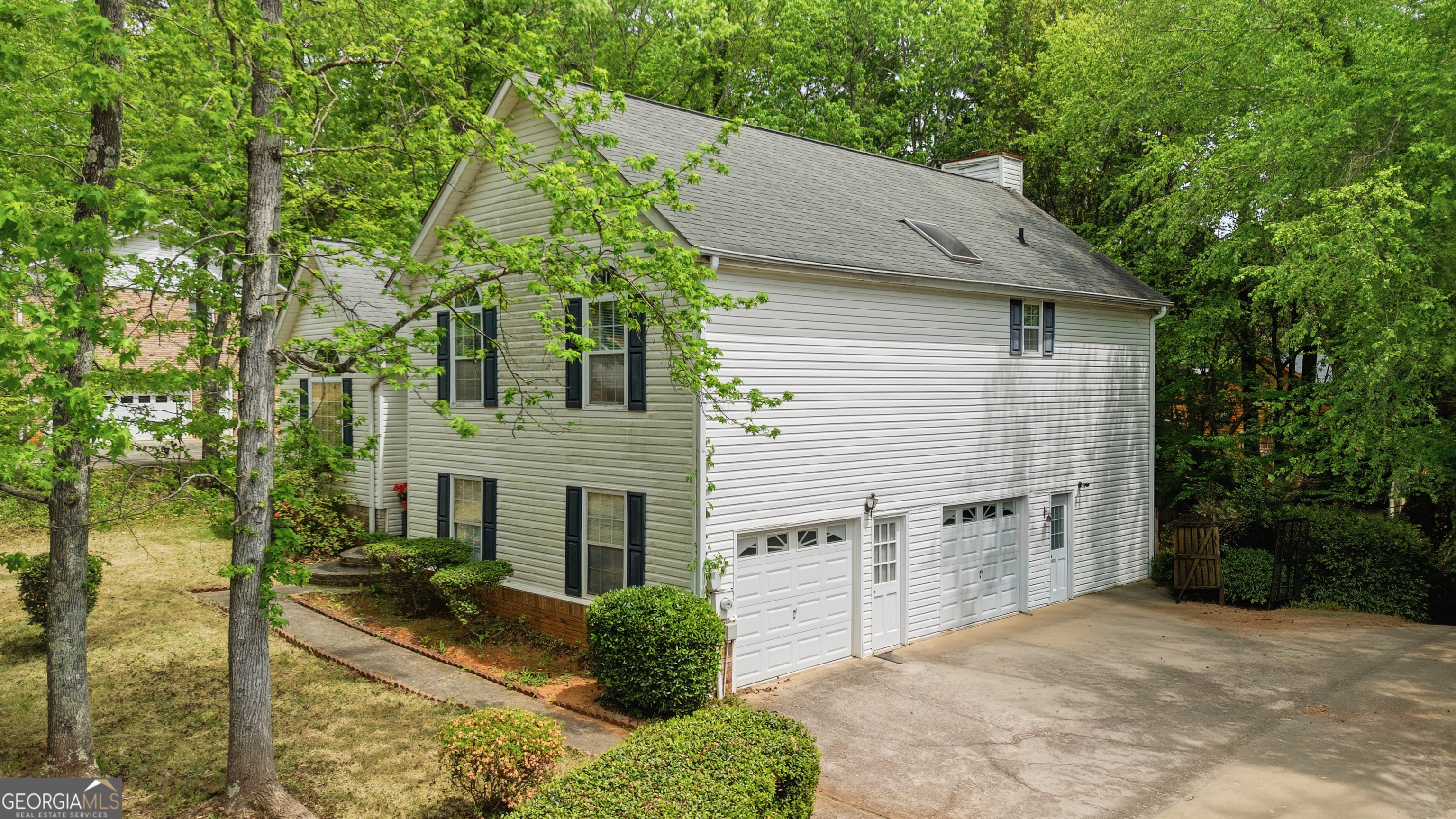 8605 Creekview CT