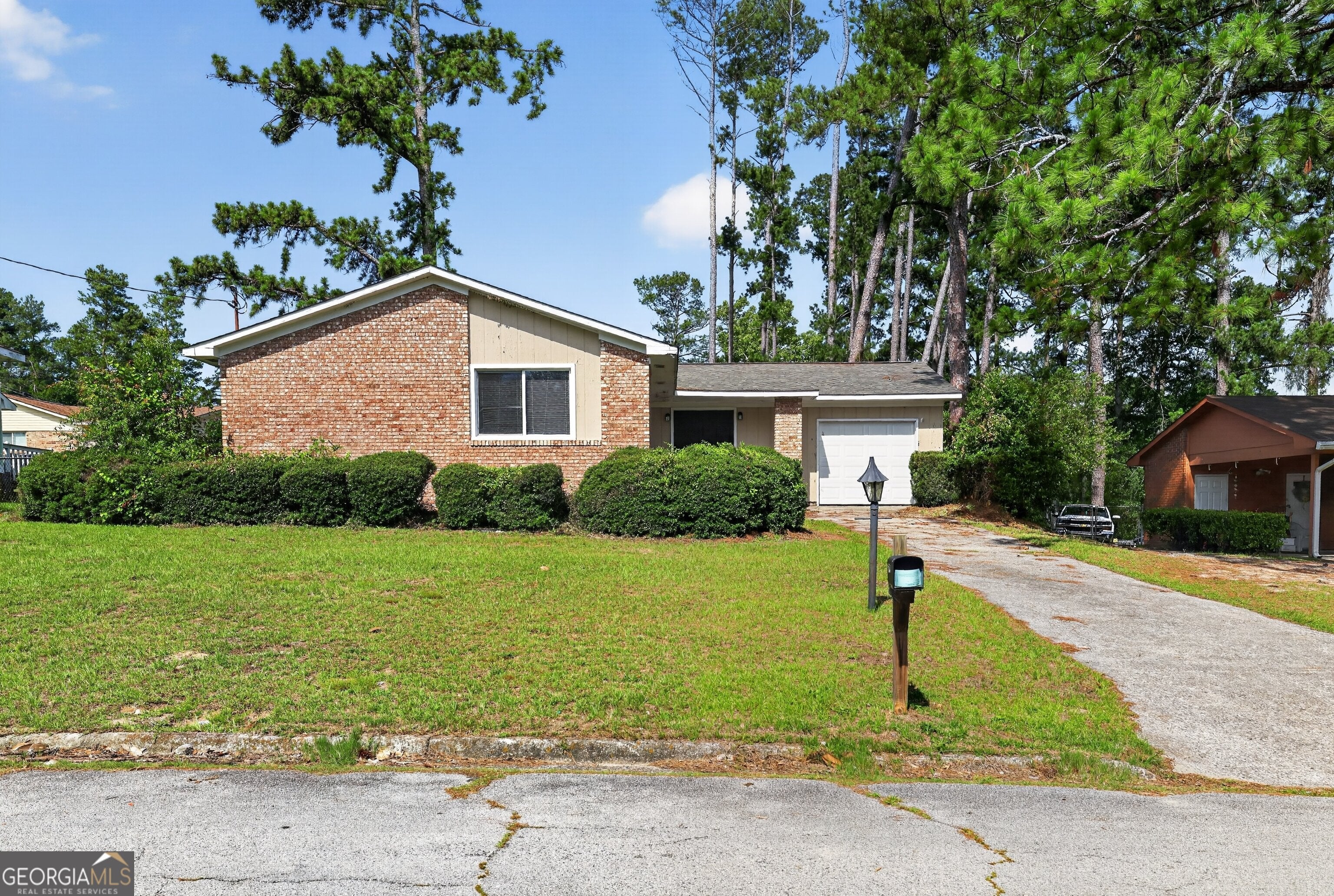 2319 Shadowood DR
