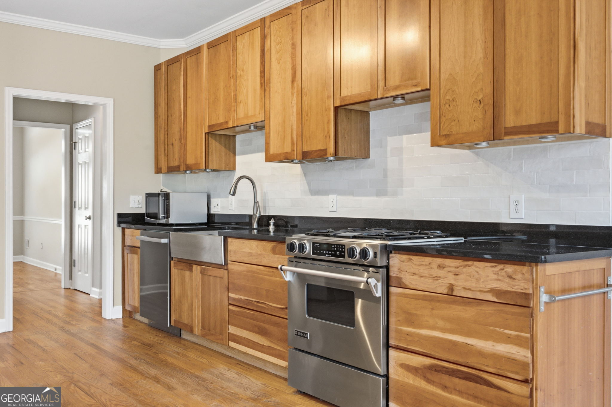 1915 Tristan DR SE
