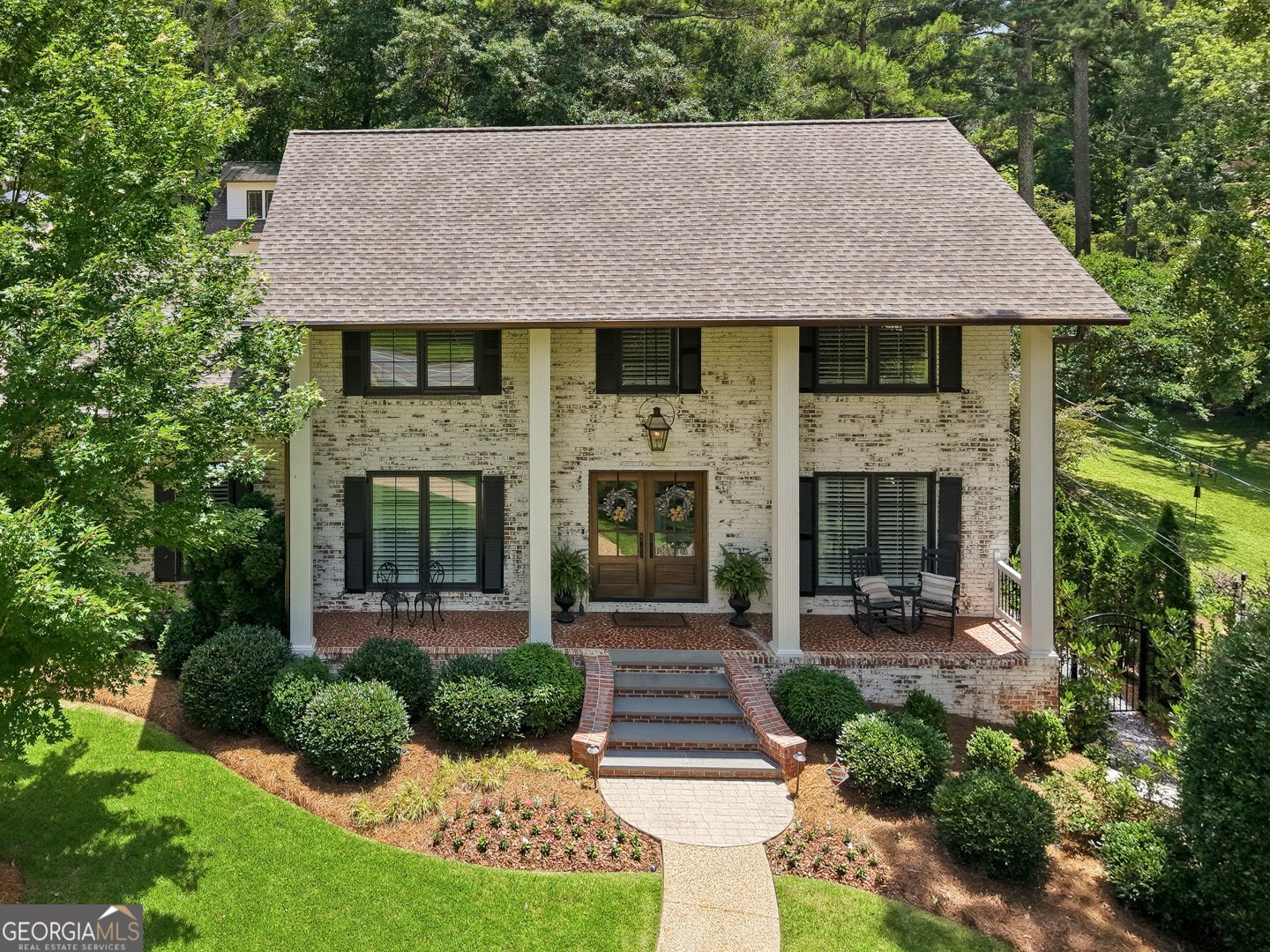 2563 Fairoaks RD