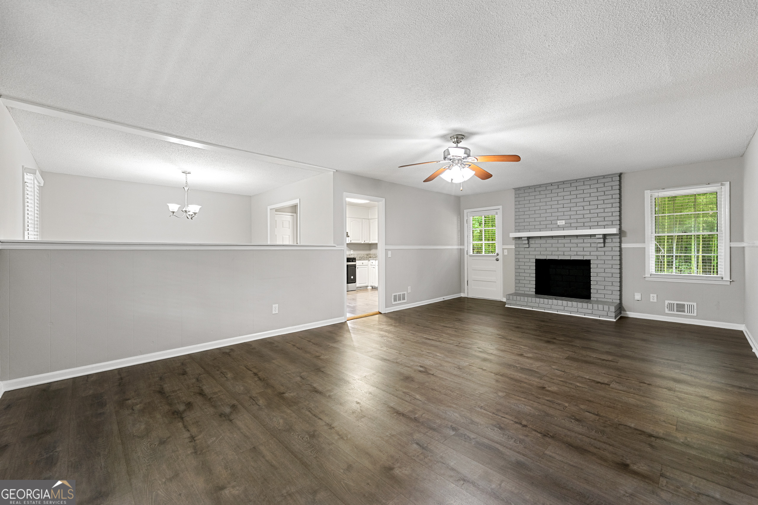 103 Stone Mill LN NW