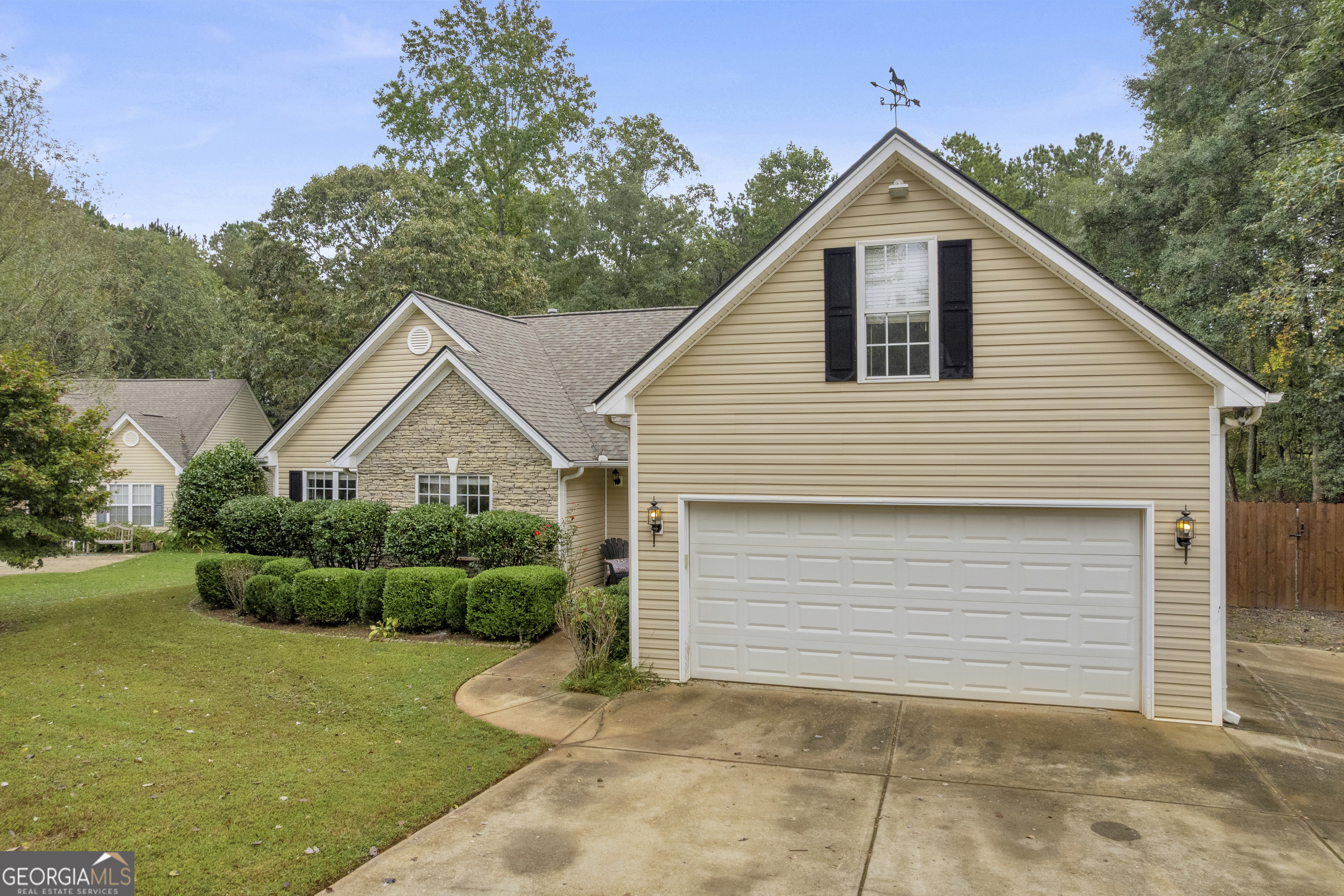 5527 Amber Cove WAY