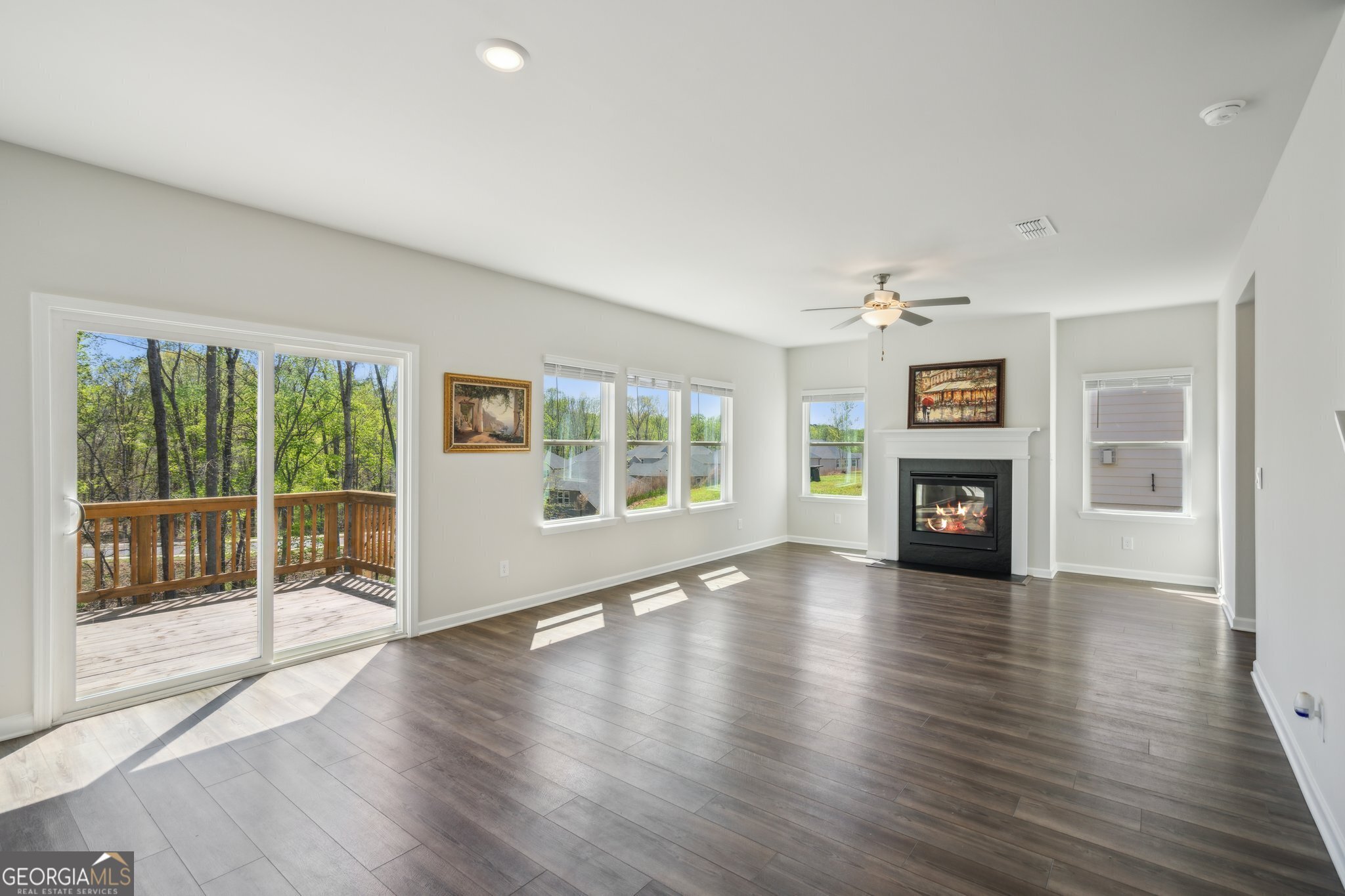 Dawsonville, Georgia 30534, United States, 4 Bedrooms Bedrooms, ,3 BathroomsBathrooms,Residential,Active,131950