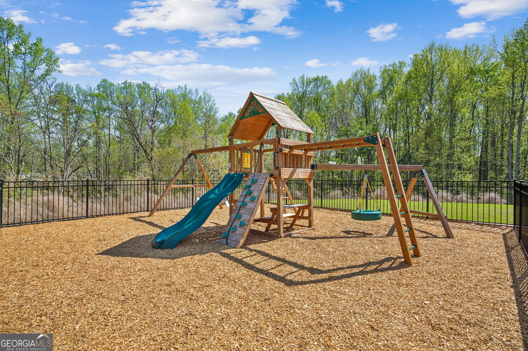 Dawsonville, Georgia 30534, United States, 4 Bedrooms Bedrooms, ,3 BathroomsBathrooms,Residential,Active,131950