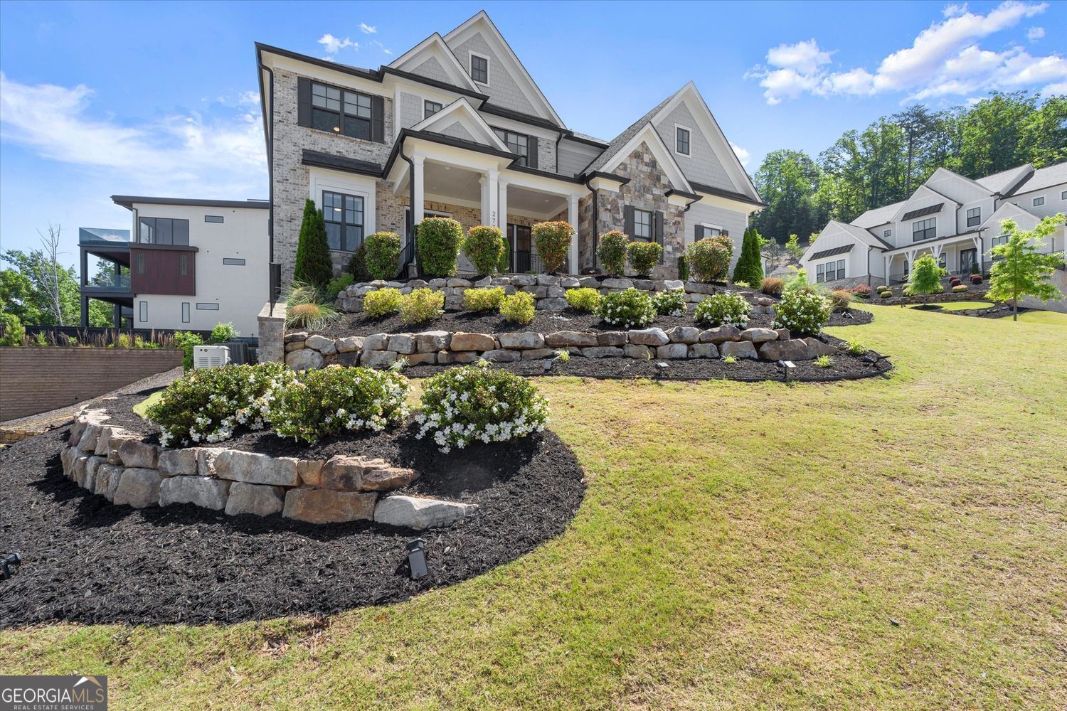 2775 Twisted Oak LN