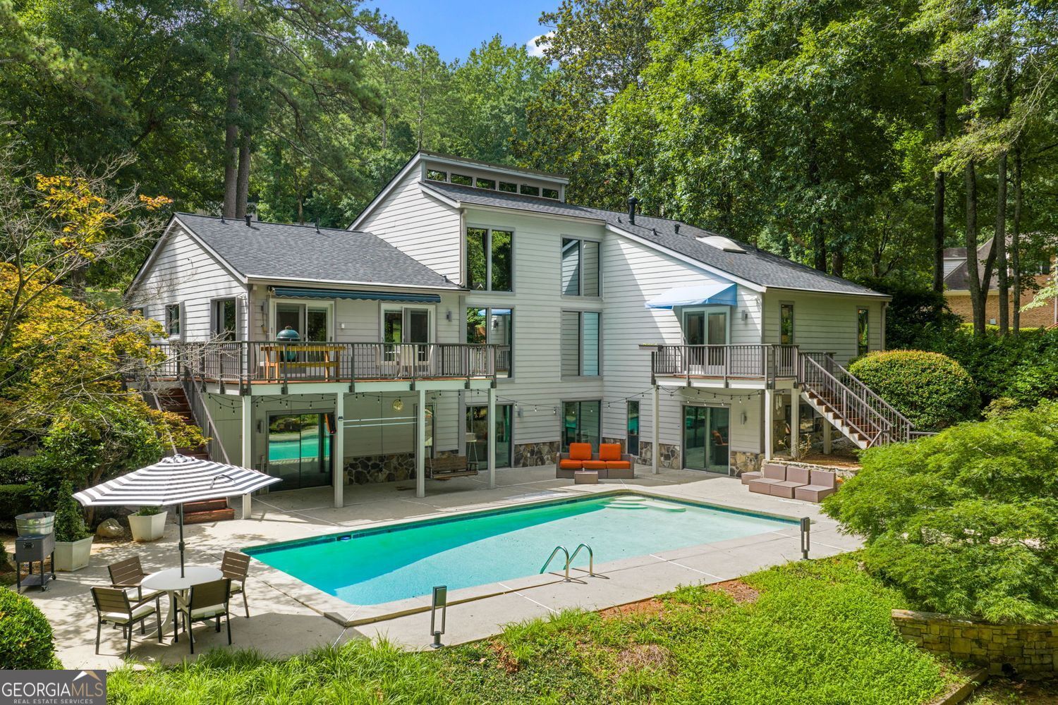110 River Landing