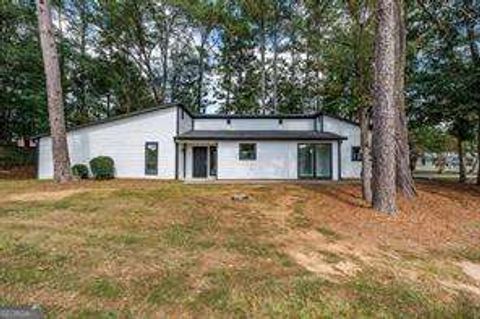 51 Holt RD Marietta GA 30068