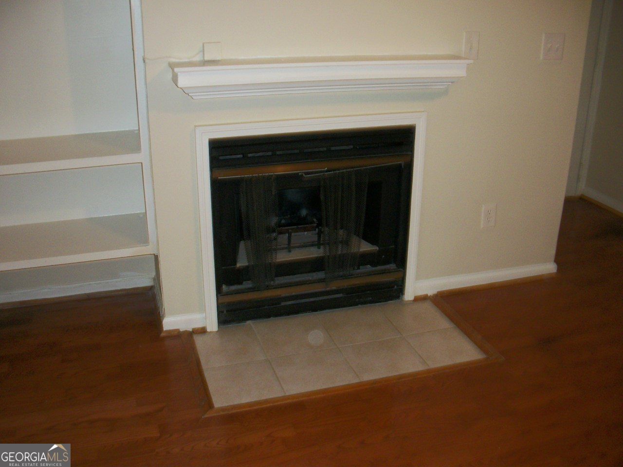 207 Granville CT