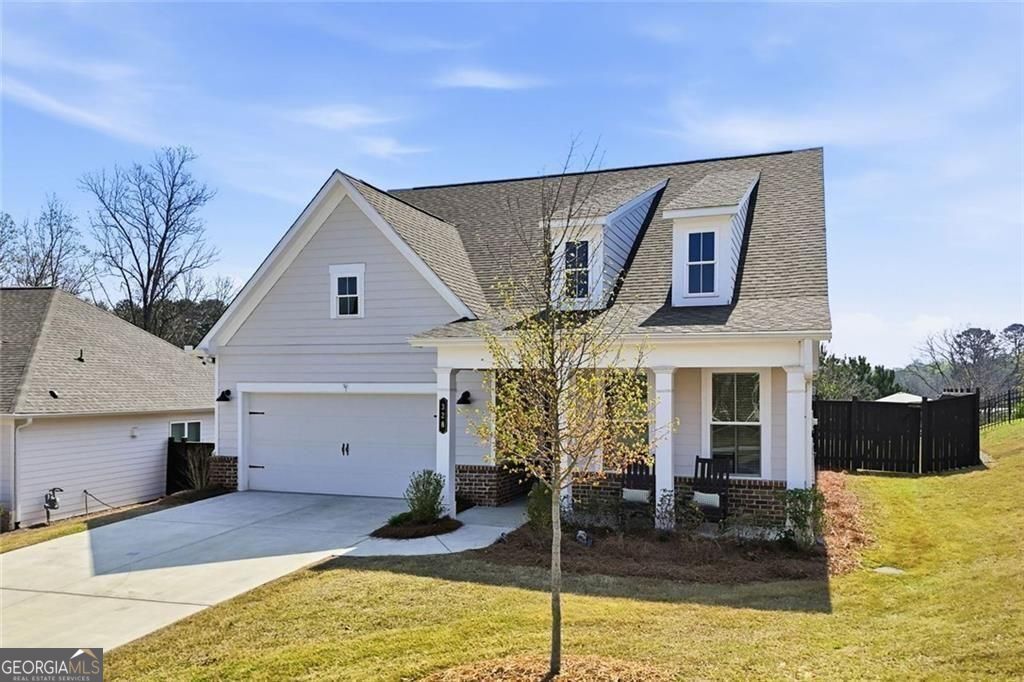 328 McQueen WAY