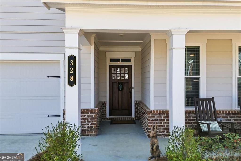 328 McQueen WAY