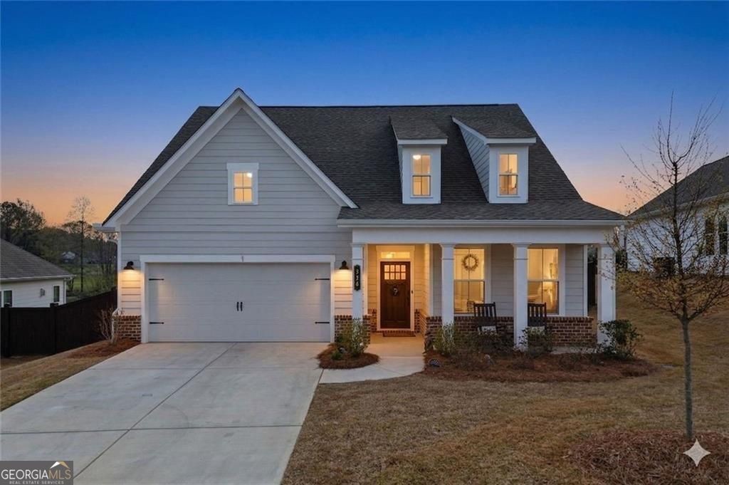 328 McQueen WAY