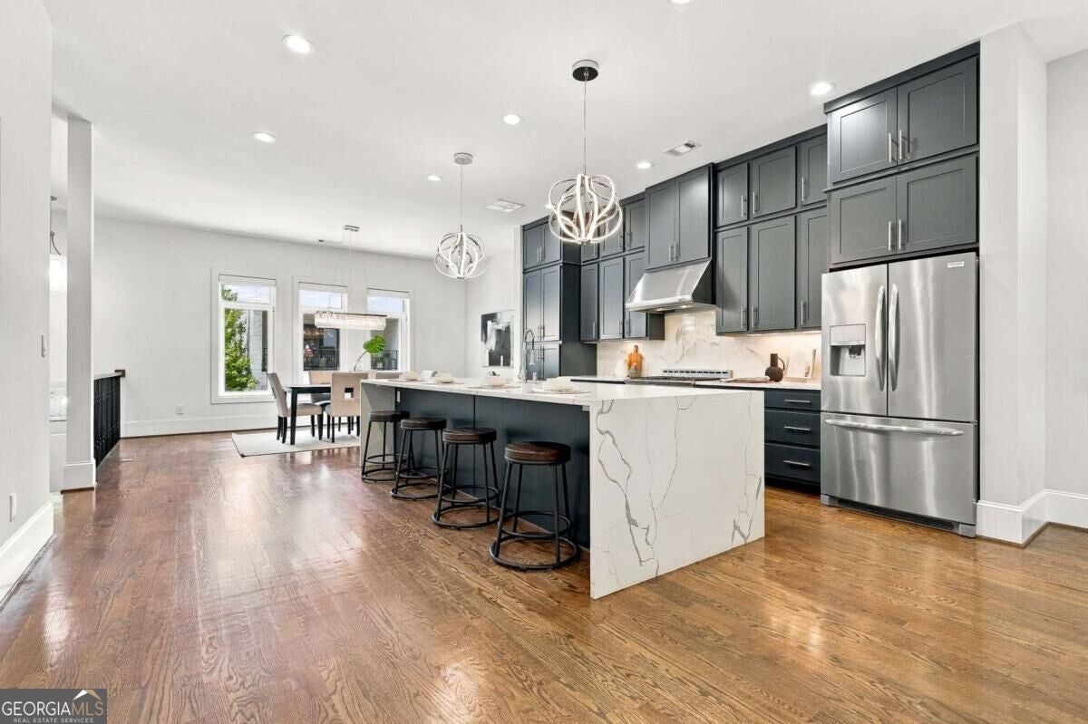 1099 Briar Cove CIR NE