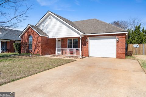 216 Wembley DR Warner Robins GA 31088