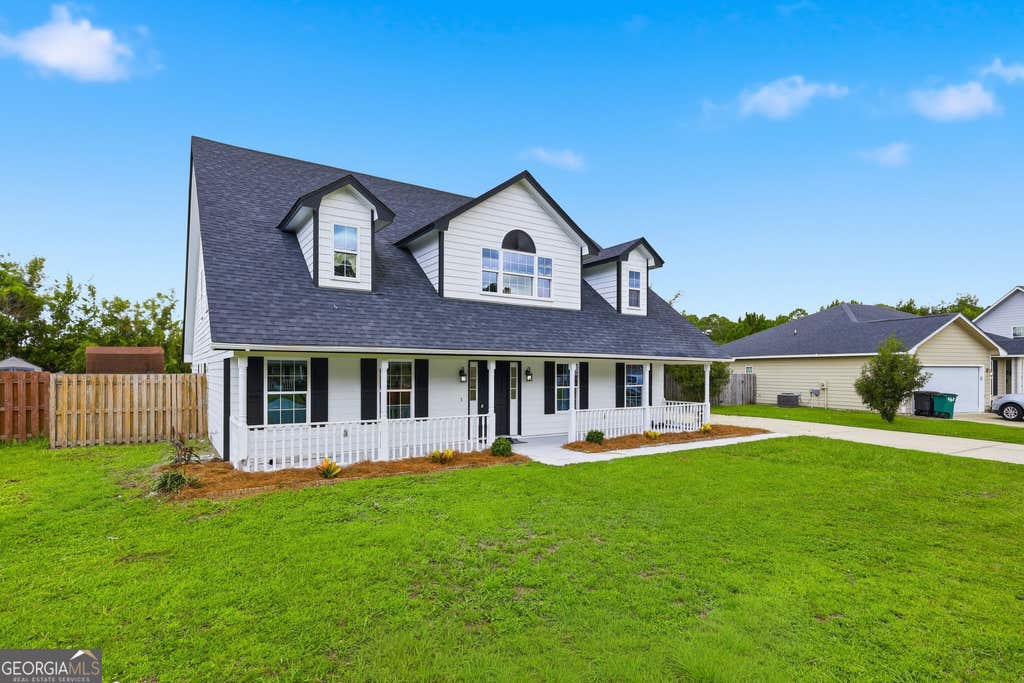 Photo of 210 Victorias Circle, Saint Marys, GA 31558 (MLS # 10834168)