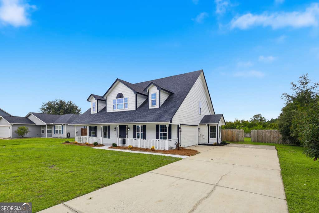 Photo of 210 Victorias Circle, Saint Marys, GA 31558 (MLS # 10834168)