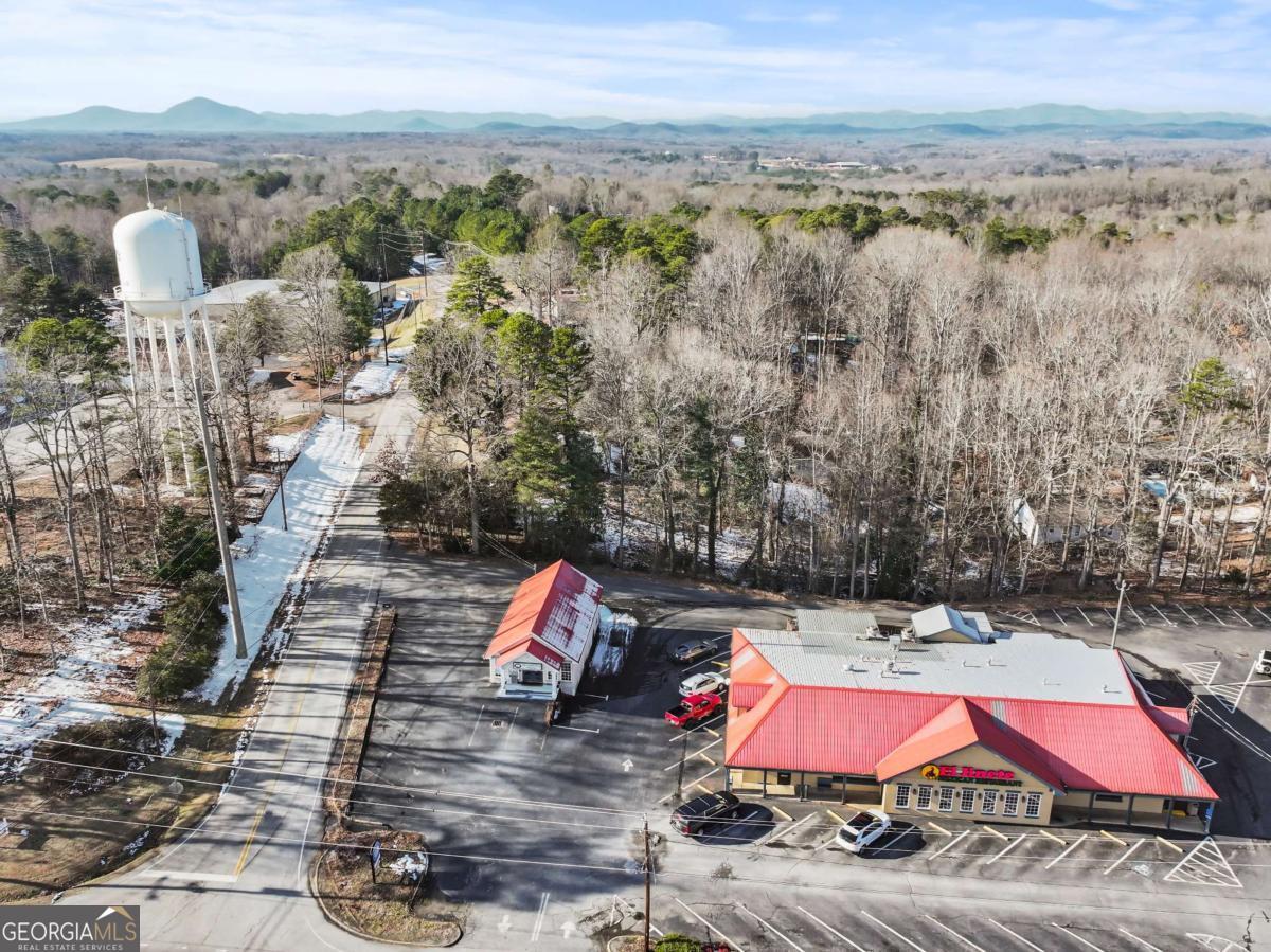 1937 Robertson Loop RD