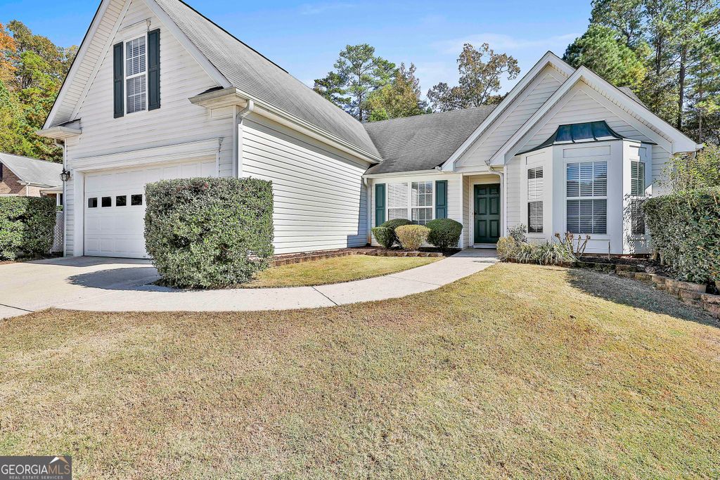 Photo of 14 Tillbrook Trail, Newnan, GA 30265 (MLS # 10711274)
