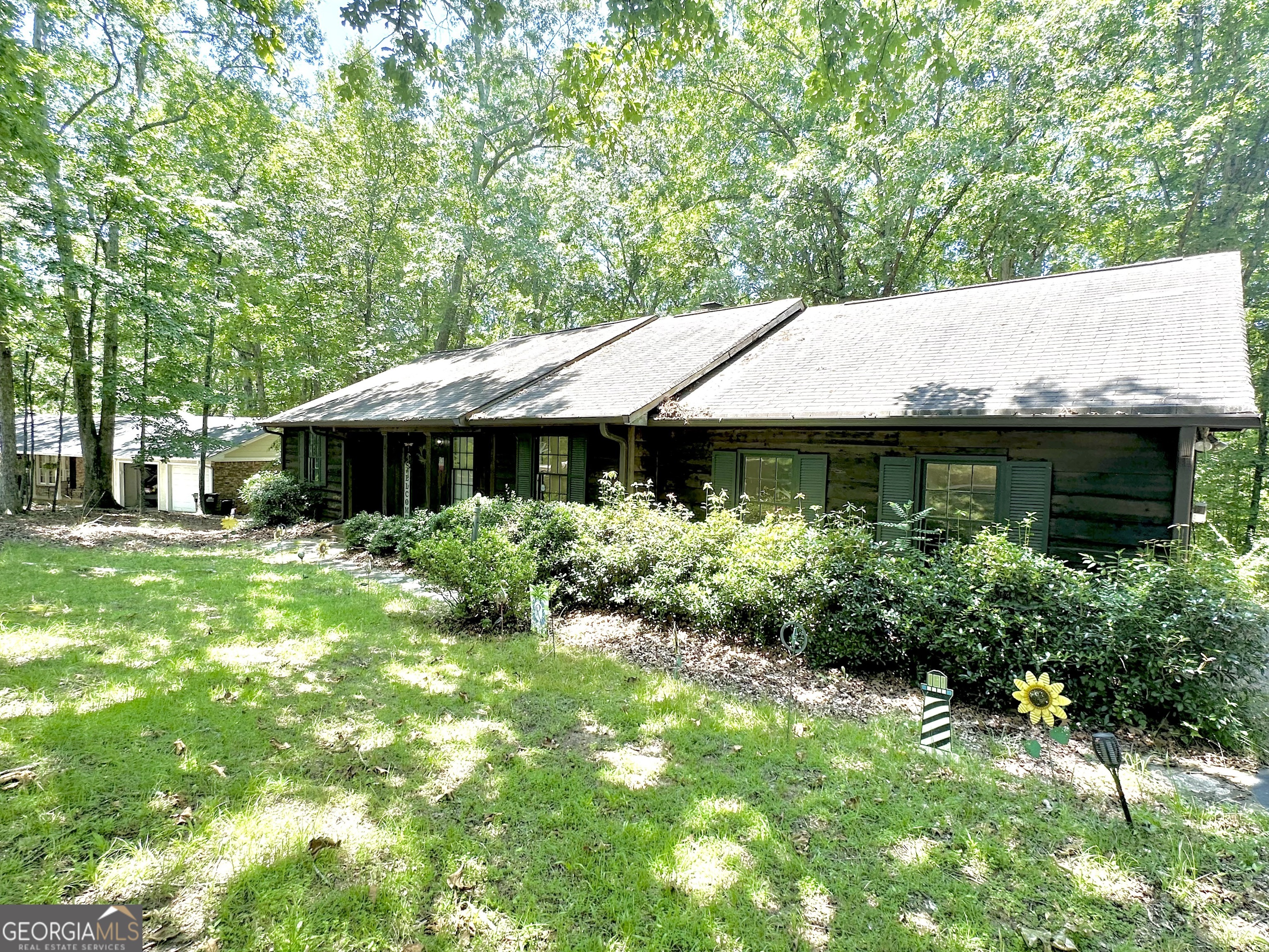 393 Richard WAY