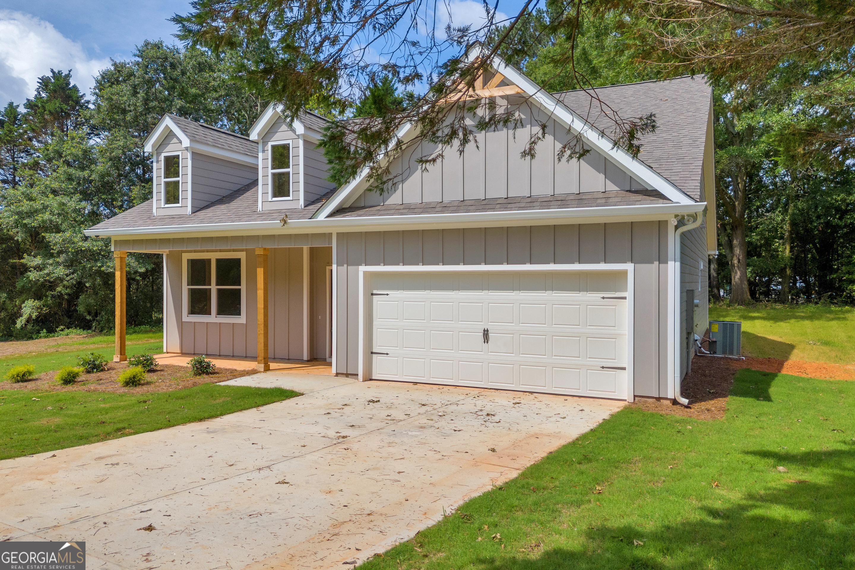 10 Deerfield LN