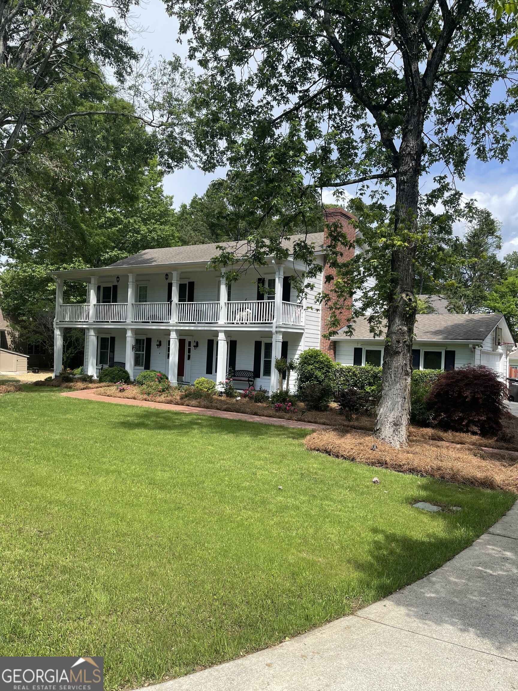 231 Parkview DR