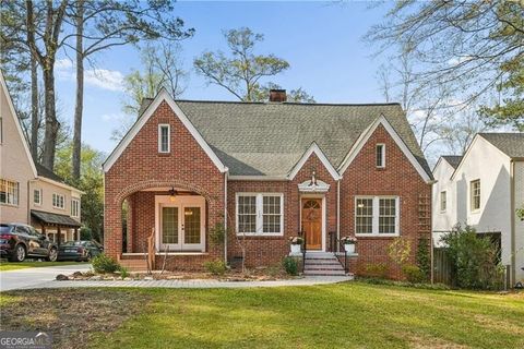 Photo of 1756 Inverness Avenue NE, Atlanta, GA 30306 (MLS # 10719569)