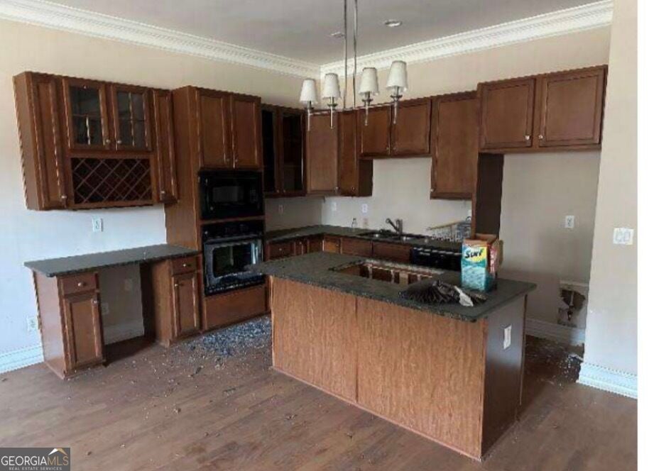 5567 Covington HWY