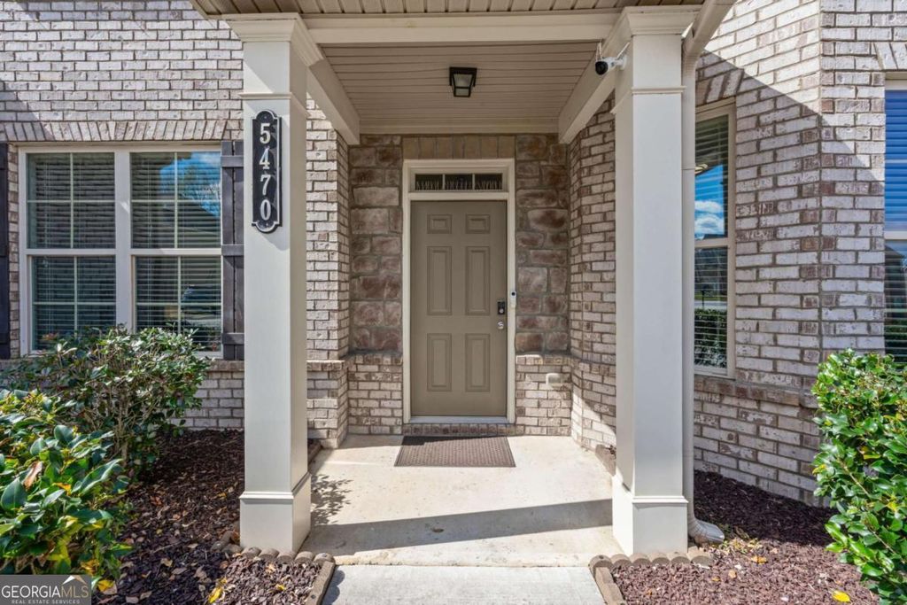 Photo of 5470 Mirror Lake Drive, Cumming, GA 30028 (MLS # 10720447)