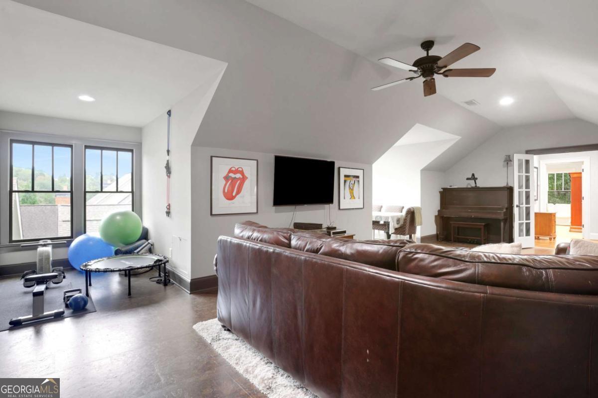 Walnut Grove - Residential