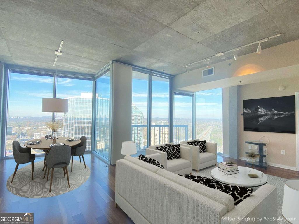 Photo of 3324 Peachtree Road NE #2719, Atlanta, GA 30326 (MLS # 10660724)