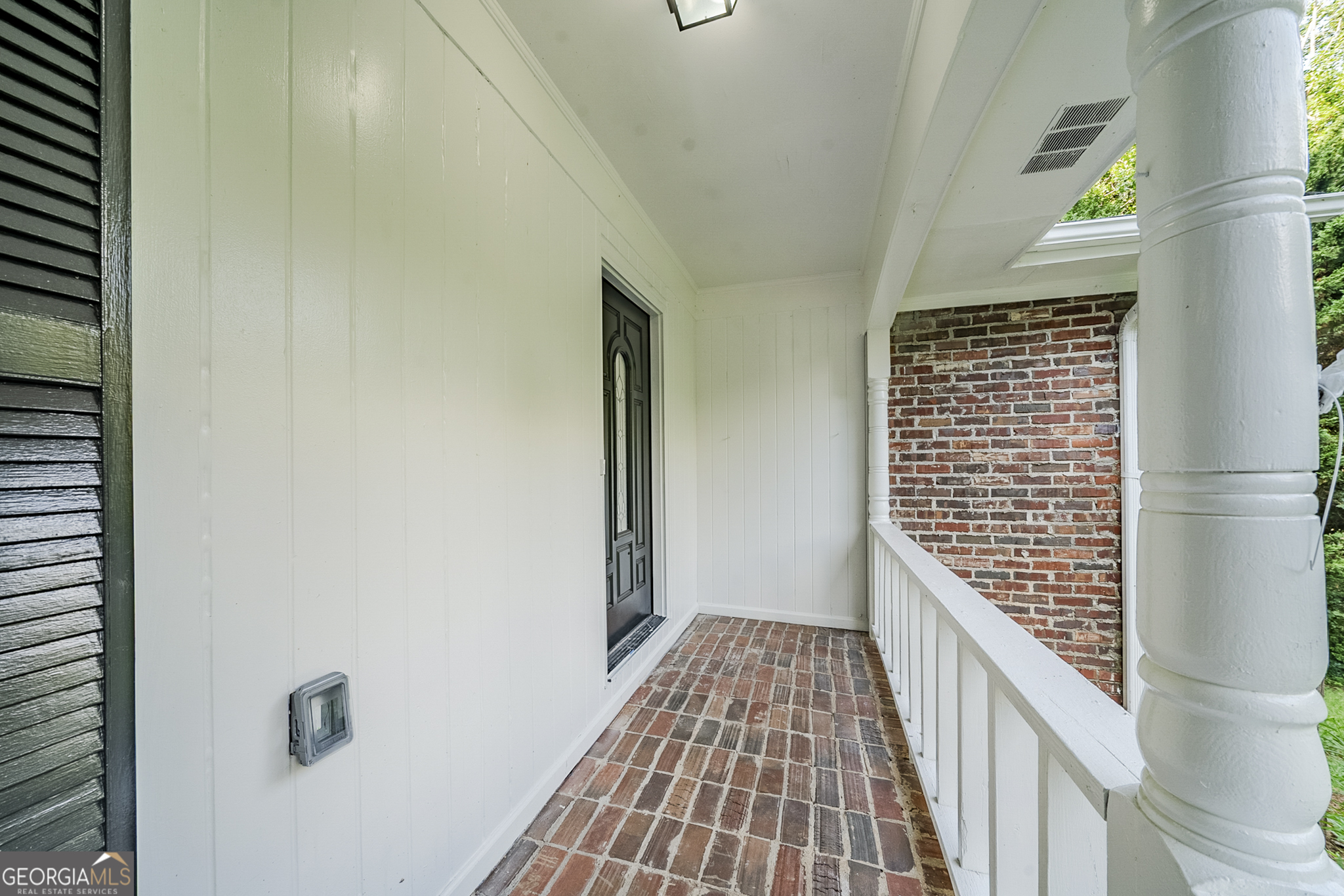 1051 Rowland RD