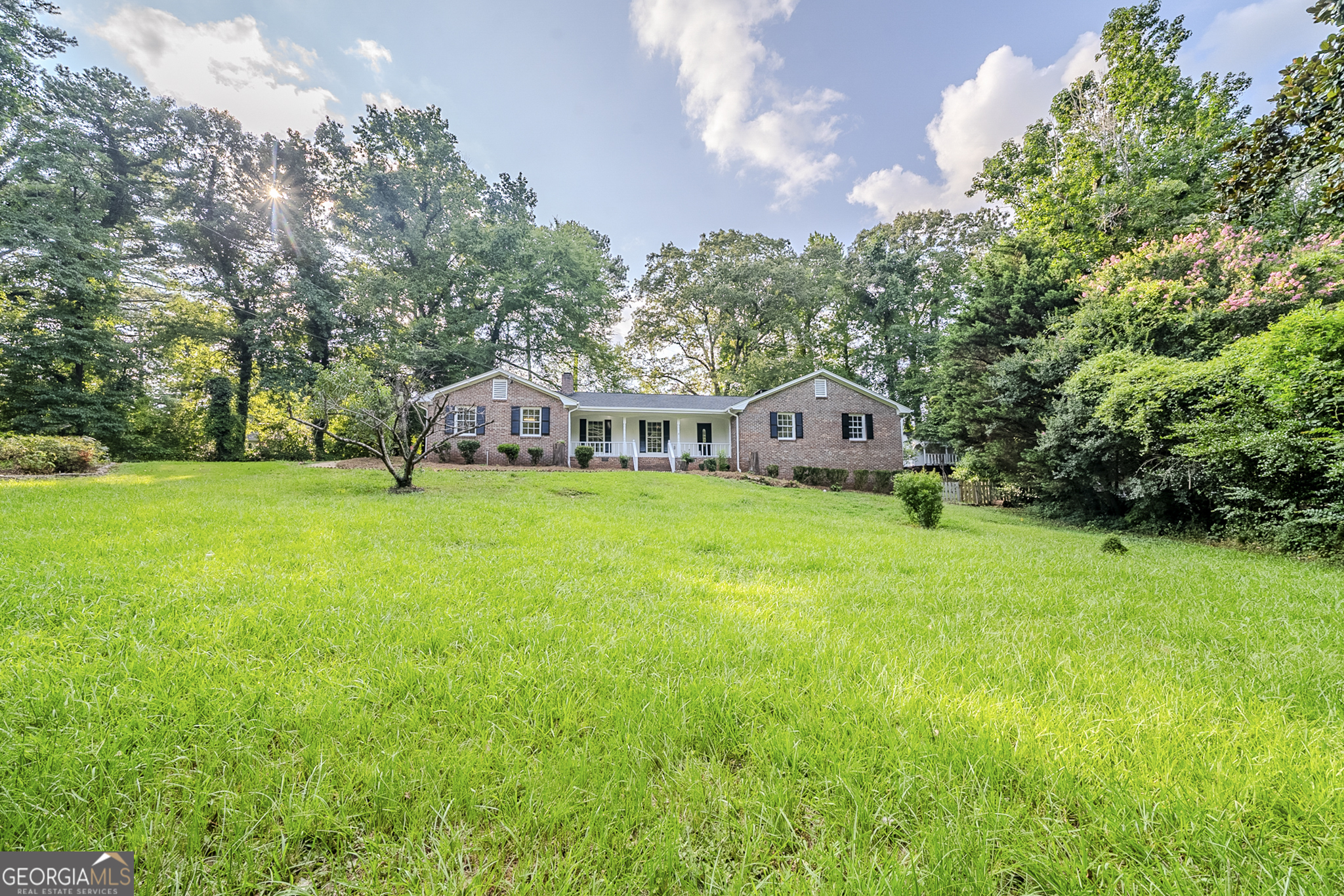 1051 Rowland RD