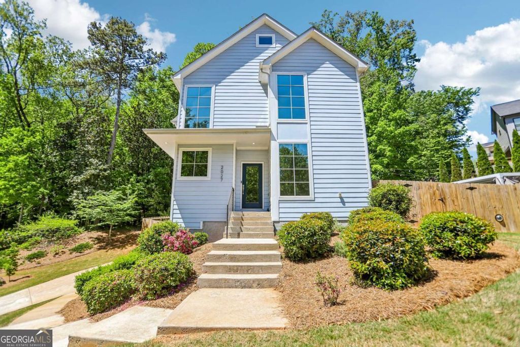 Photo of 2027 River Birch Lane, Atlanta, GA 30316 (MLS # 10738738)