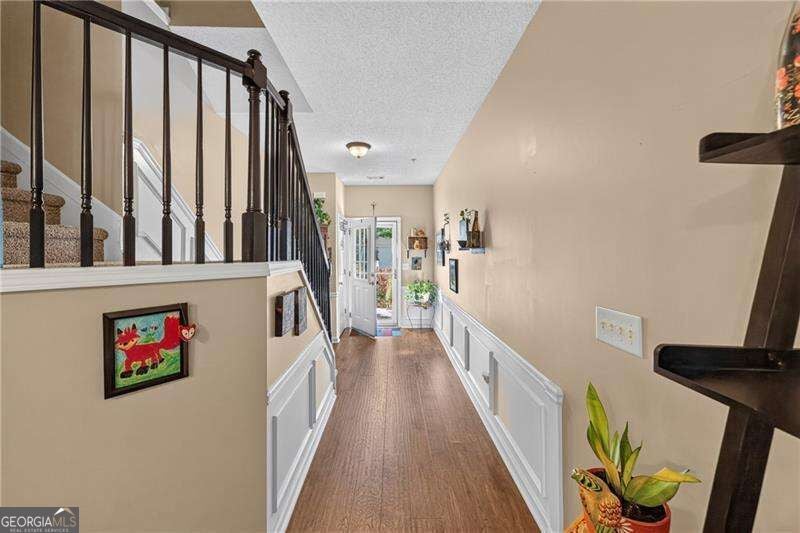 151 Regent PL
