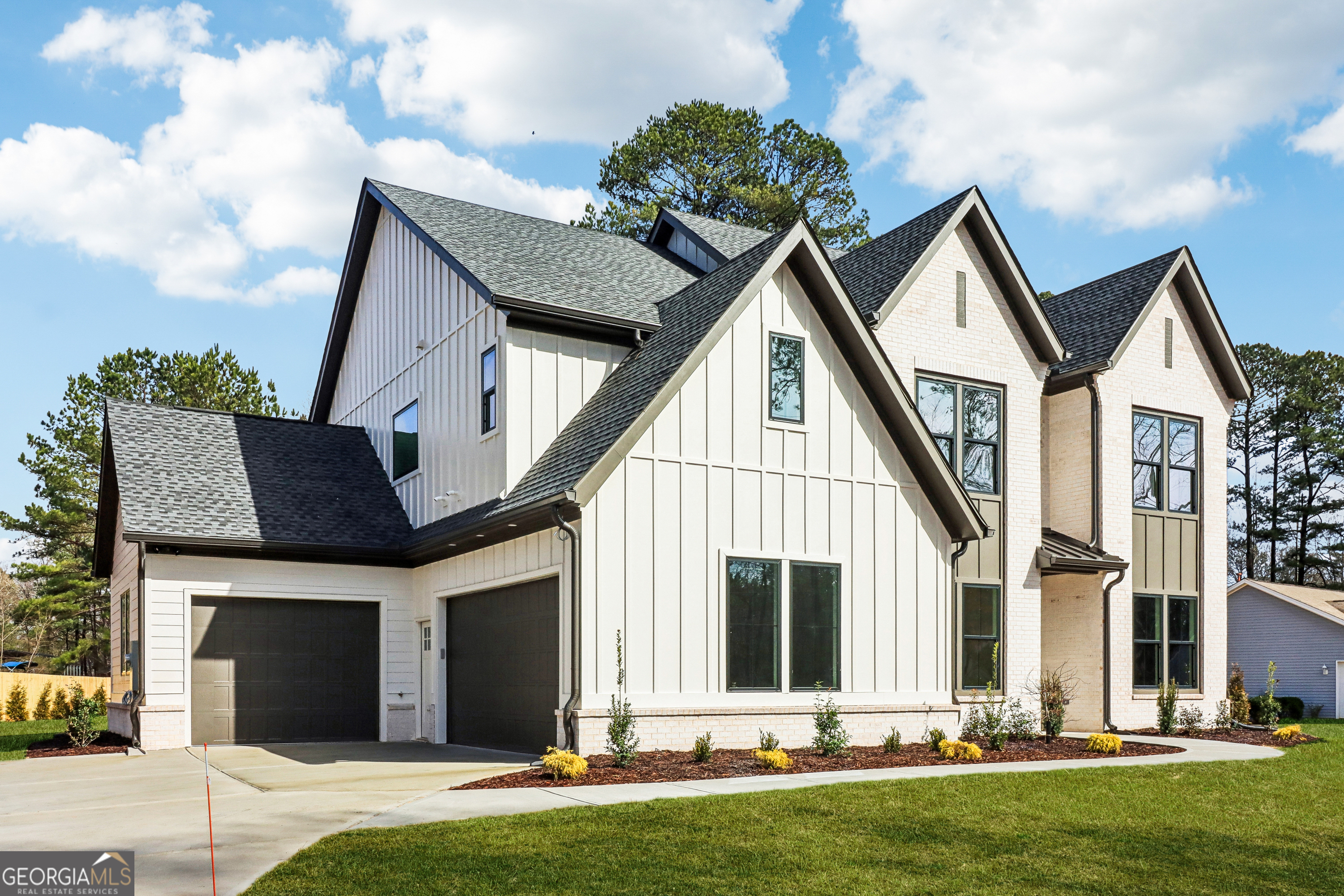 3735 Tamiami TRL