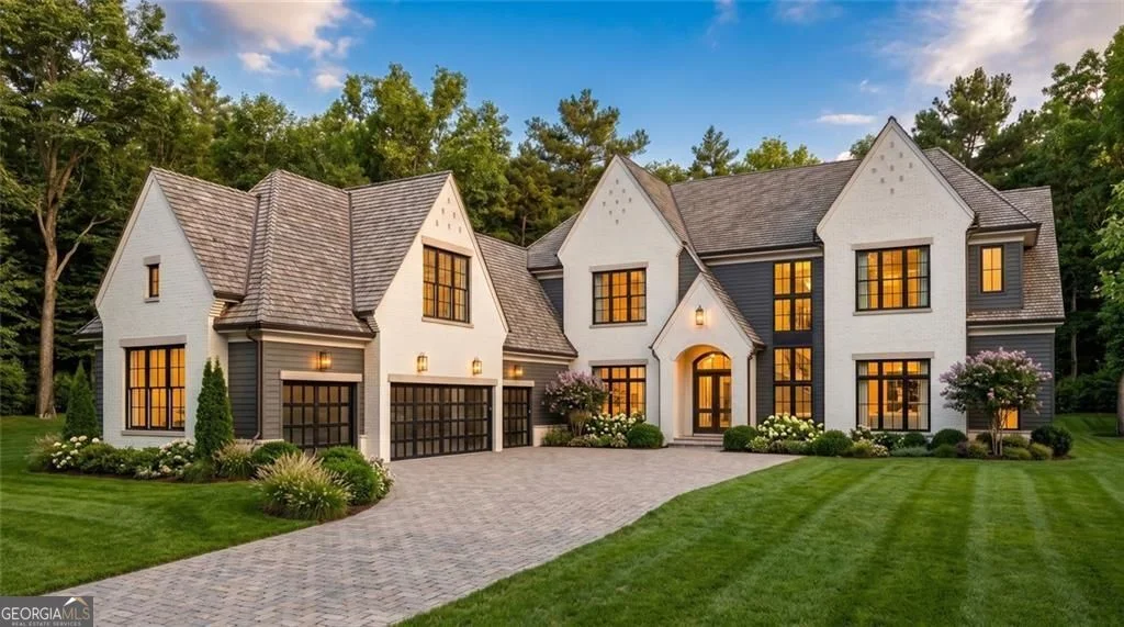115 Oak Leaf Trail