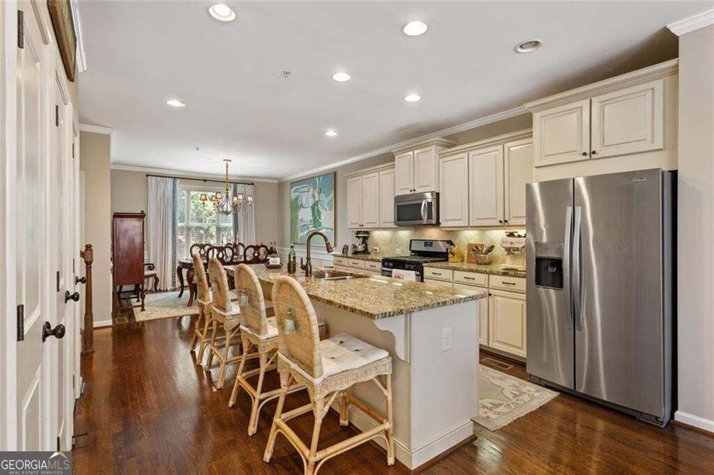 1215 Poston PL SE