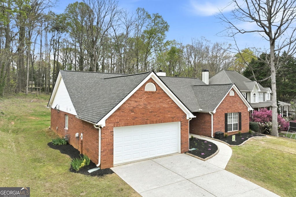 Photo of 5989 Williamsport Drive, Flowery Branch, GA 30542 (MLS # 10785531)