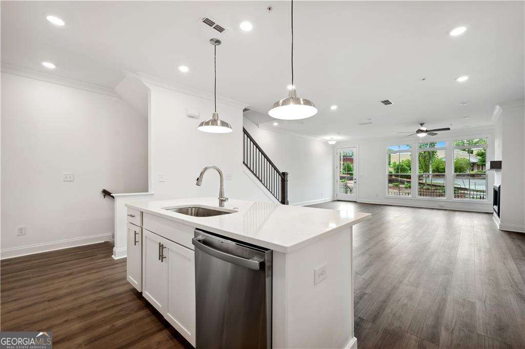 Ecco Park - Residential Lease