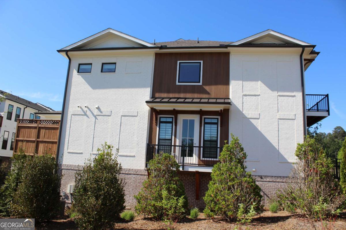 Ecco Park - Residential Lease