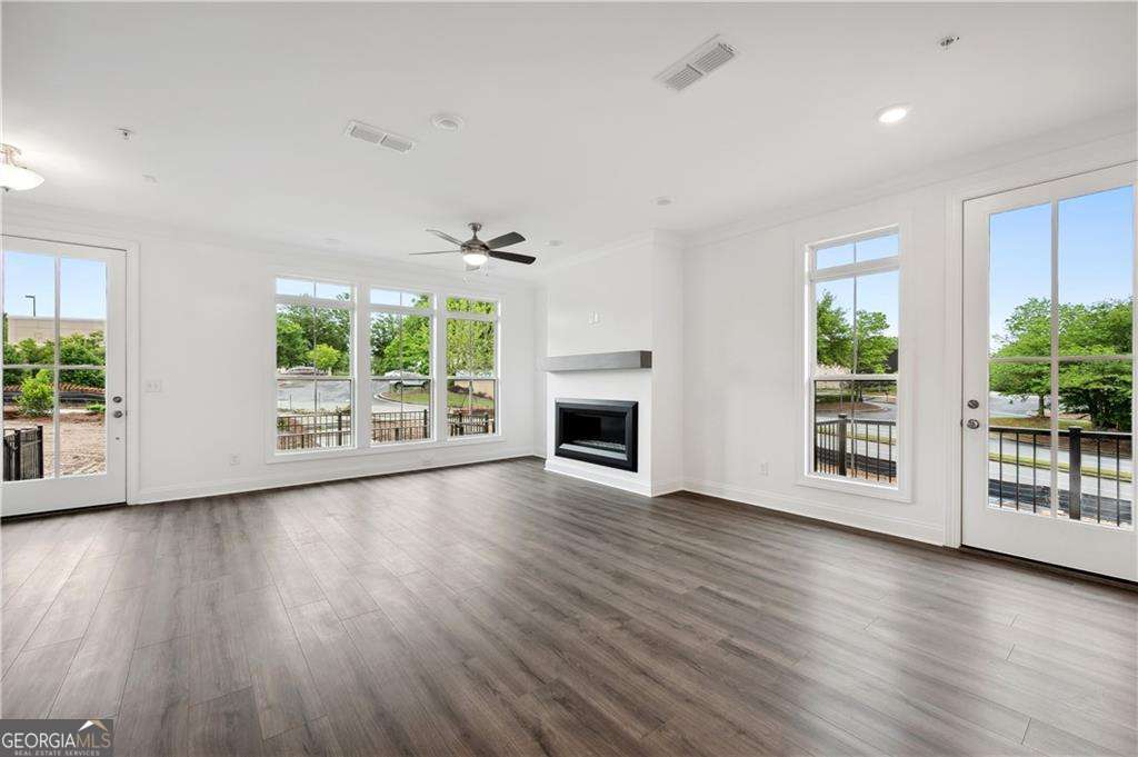 Ecco Park - Residential Lease