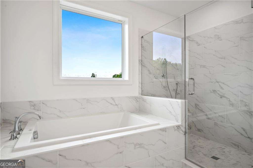 Ecco Park - Residential Lease