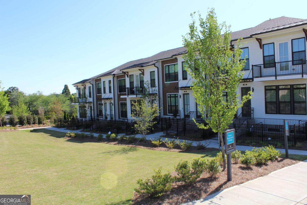 Ecco Park - Residential Lease