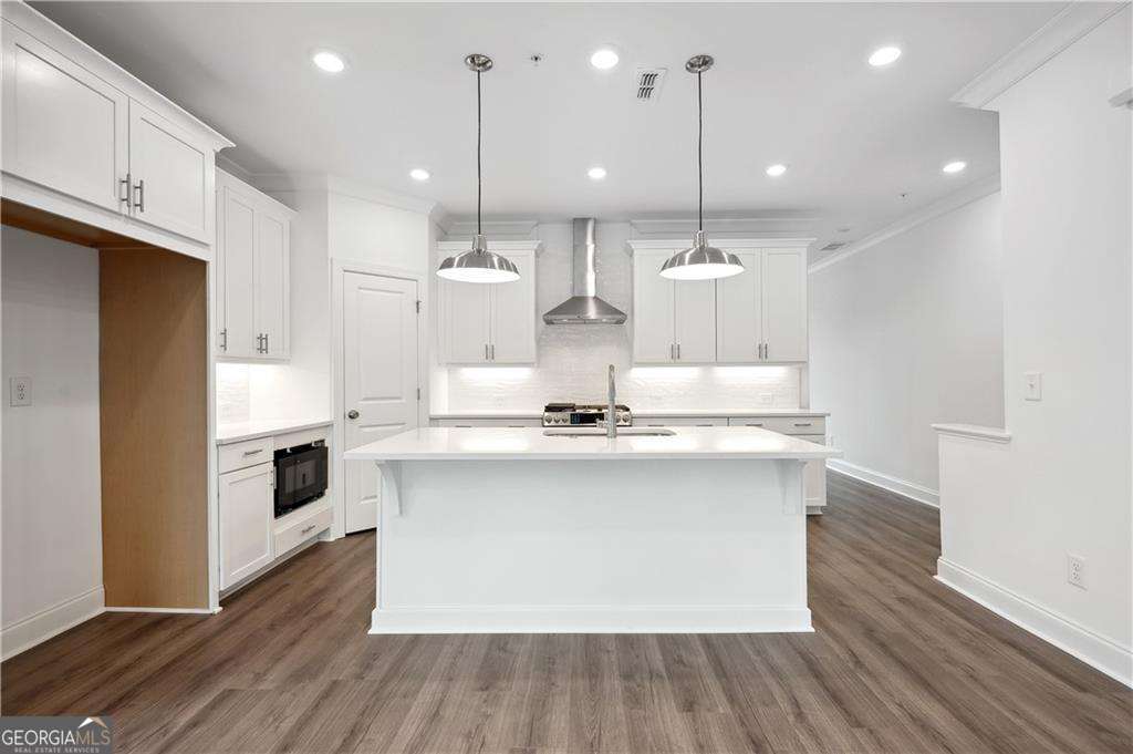 Ecco Park - Residential Lease