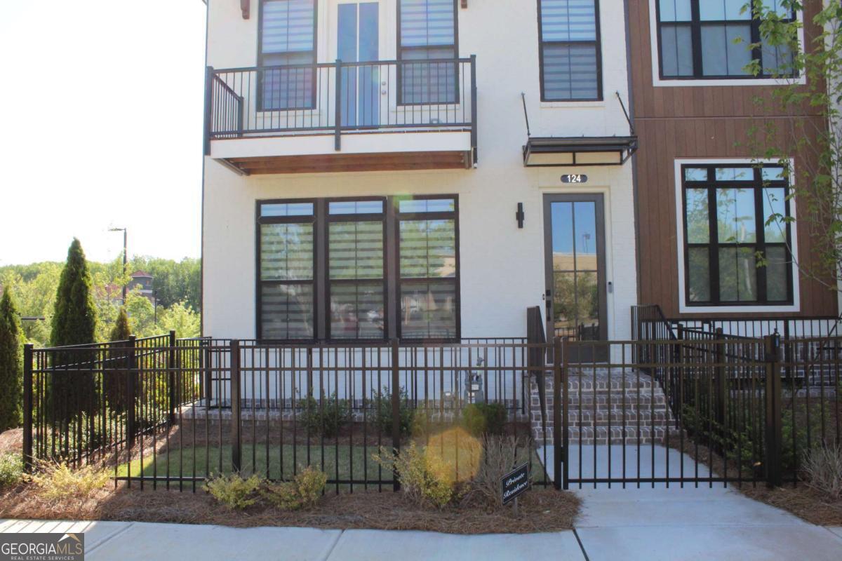 Ecco Park - Residential Lease