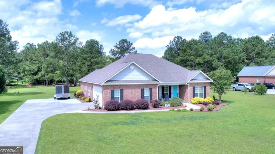101 Ivy LN