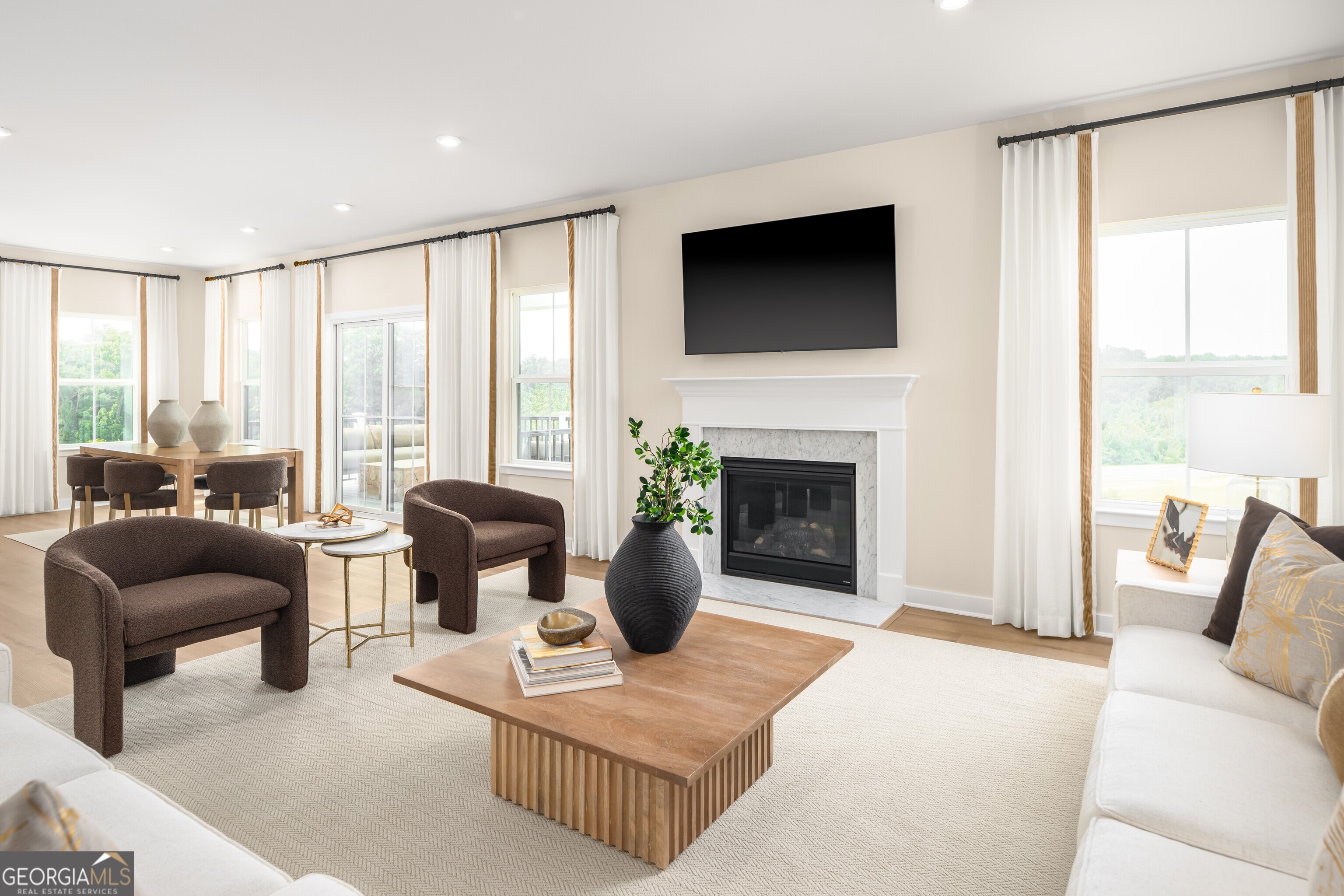 392 Flying Eagle Drive