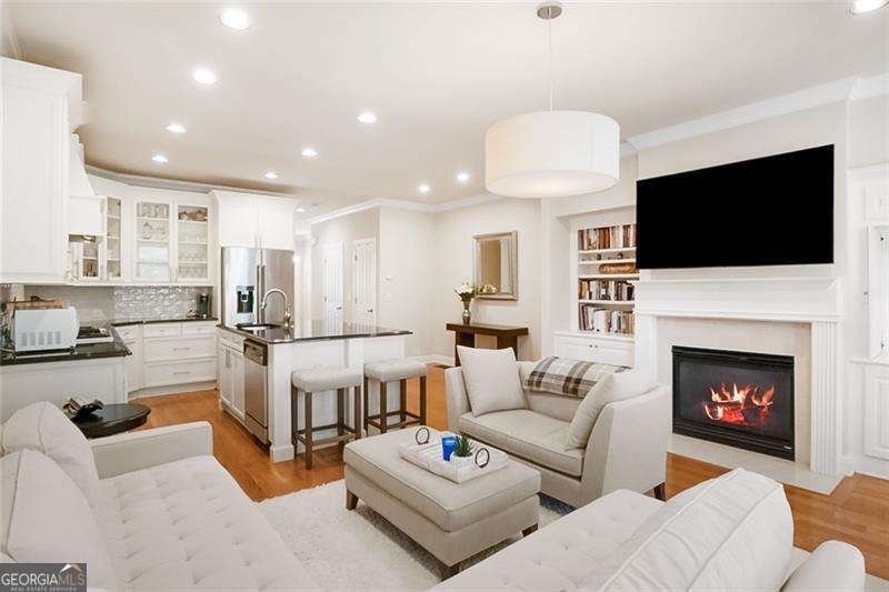 10860 Ellicot WAY