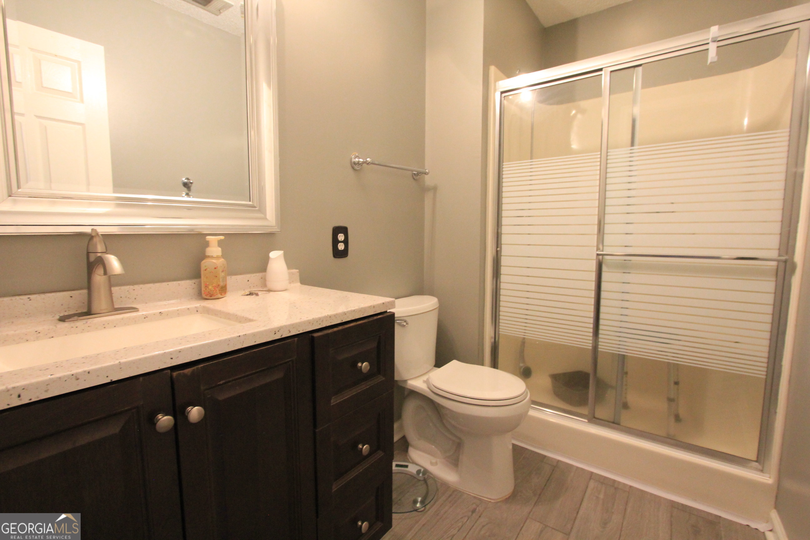 1343 Maplebrook DR