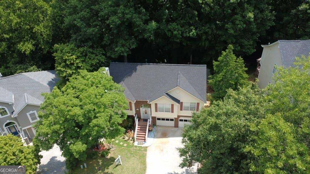875 Long Branch CIR